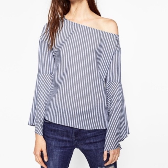 Zara Trafaluc Collection Blouse Off Shoulder Seersucker Striped Bell Sleeve Zip - Picture 1 of 11
